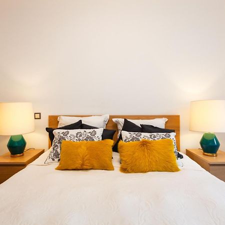 Apartamento Lisboa Sete Rios Екстериор снимка